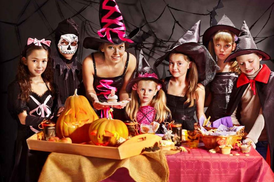 halloween_party_group_cooking_food_safety_illness